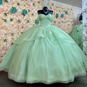 Robe de soirée de styliste, vert sauge, brillante, épaules dénudées, perles, cristal, remise de diplôme, paillettes, robe de soirée, 2024