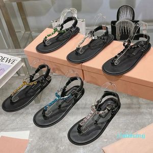 2024 Sandalen strand loafers metalen knop sexy diamanten vrouwen schoenen maat 35-40-41