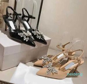 2024 Sandales Talons hauts En Cuir Femmes Dîner Papillon Diamant Boucle En Cuir Verni Été De Luxe Diapositives Plates Dames Sandale Chaussures De Mariage De Fête