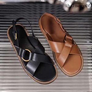 2024 Sandales Mrxmus Fashion Spring Summer en cuir croix de ceinture de ceinture ouverte Femmes romaines simples chaussures plates décontractées F CD4