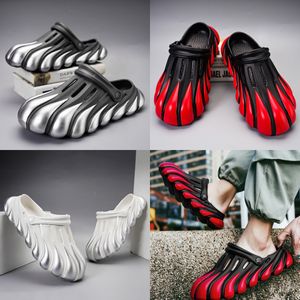 2024 Sandales peintes à cinq griffes Dragon doré EVA avec trou, sandales à semelle épaisse, chaussures de plage d'été pour hommes, pantoufles respirantes GAI 40-45