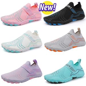 2024 Sandales Chaussures d'eau Été Natation Orange Vert Bleu Rose Noir Violet Extérieur Hommes Femmes Pantoufles Séchage Rapide Aqua Flats Yoga Chaussette