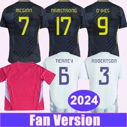2024 Schotland heren voetbalshirts Robertson Adams Dykes Armstrong McGinn Christie thuis weg gk roze voetbal shirts korte mouwen uniformen