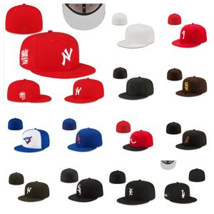 2024 Venta de sombreros ajustados Snapbacks Hat Gorras de fútbol ajustables Todo el logotipo del equipo Niño Deportes al aire libre Bordado Algodón Cerrado Gorros Flex Designer Cap al por mayor