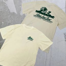 2024 VERKOOPEN KLASSIEVE SLEEVEVES klassieke brief afdrukken modieuze Amerikaanse retro -slijtage katoen t -shirt sport fitness 240426