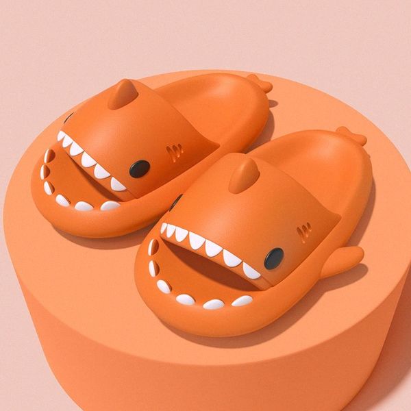 2024 Shark Summer Slippers Sliders Men Femmes Femmes Kids Slides Pink Blue Grey Memory Sandals Soft Shet Het Shet Cushion Slipper T56B #