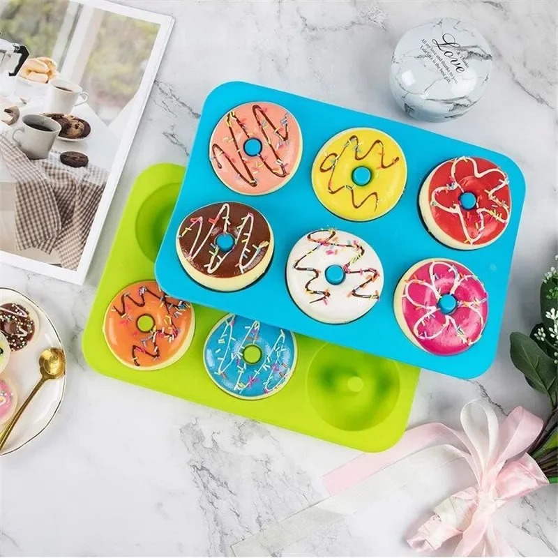2024 실리콘 도넛 곰팡이 베이킹 팬 스틱 베이킹 페이스트리 케이크 초콜릿 케이크 디저트 DIY 장식 도구 베이글 머핀 도넛 제조업체
