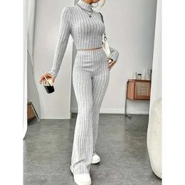 2024 Skinny Fashion Effen Kleur Pit Stripe Damesset Gebreid Overhemd Met Lange Mouwen Onderlaag Voor Dames