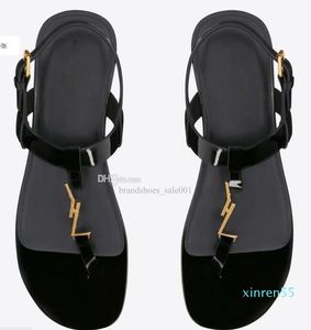 2024 Zapatilla Moda Cuero genuino Diapositivas Cadena de metal Señoras Zapatos casuales