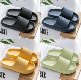 2024 Slippers for Men Femmes Couleurs solides Hots Low Soft Blanc blanc clair Seas Green Multi Walss Mens Chaussures pour femmes