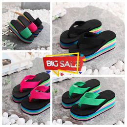 2024 Slippers dames eenzijdige slippers zomer sandalen met dikke zool bovenkleding casual strand GAI flip-flo platform kleurrijk Gladiator dikke regenboog zandstrand EVA