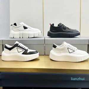 2024 Sneaker Lady Soled Woman Femme Platformage de chaussure Gym Sneakers Taille 35-42