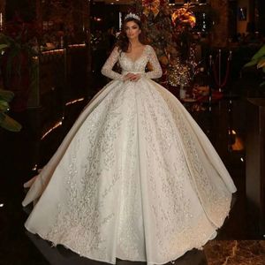 2024 Robes de balle brillante robes de mariée Dubaï Dubaï Vol à col à manches longues Lace Lace Bride Bride Formeal Robe Mariage Vestidos de Novia Customated
