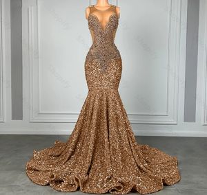 2024 Vestido de fiesta largo de diamante marrón brillante para niña negra Cuentas de lujo Rhinestone Lentejuelas doradas Sirena Mujeres Vestidos de fiesta de cumpleaños de noche Robe De Soiree