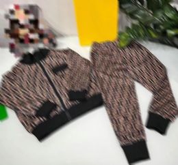 2024 Lente herfst Kinderen outfit Jongens Pakken Set Baby Casual Kleding Sets Trui + broek 2 stks Meisjes Kleding sets Baby outfit voor Jongen Jas A-017