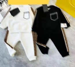 2024 printemps automne enfants tenue garçons costumes ensemble infantile vêtements de sport ensembles pull + pantalon 2 pièces filles vêtements ensembles tenue de bébé pour garçon veste A-011