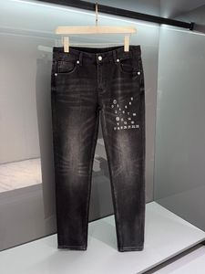 2024 Bordado de otoño de primavera Impresión Impresión Jeans de hombres blanqueado Pantalones de lápiz largos de Light Washed Man WCNZ136