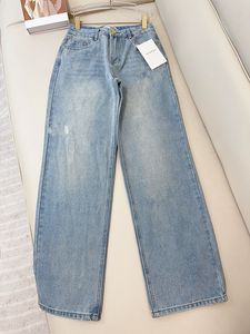 2024 Lettre d'automne printemps Imprimé jeans pour hommes Light Light Washed Man's Long Crayer Pantal WCNZ060
