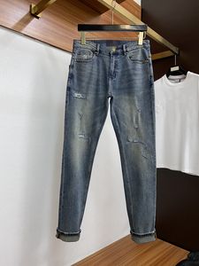 2024 Spring Automne Ripped Imprimez jeans pour hommes Light Washed Man's Long Crayer Pantal WCNZ048