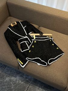 2024 Spring Noir Contrast Color TracksuitTs SetSt Long Sleeve Necy Necy Tweed Bouted Boutons Boutons Brovists Short Régits Two Piece Costumes D4J271615