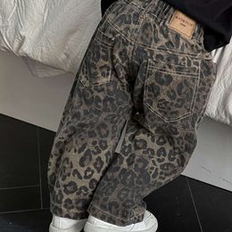 2024 Spring Boys Nieuwe luipaardpatroon jeans baby westerse vrijetijdsscheiding kinderbroeken L2405