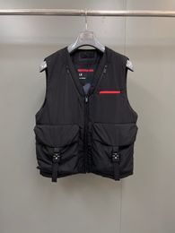 2024 Printemps nouveau gilet de mode pour hommes poches de haute qualité et conception de couture à glissière taille américaine gilet noir gilet de créateur de marque haut de gamme