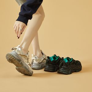 2024 Spring New Versátile de cuero casual Running and Mountaineering Shoes con funciones duraderas y resistentes a la tierra