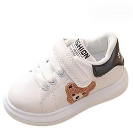 2024 Primavera Nuevo Color de hechizo blanco Zapatos de bebé Zapatos de suela suave para caminar Zapatos deportivos casuales para niños Zapatos planos para niños y niñas Marea