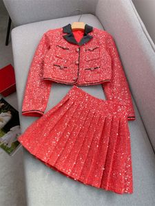 2024 Spring Red Sequins Dress Sets Laged-Lapel Tweed Single-Breasted Coat + High Tailed Short Set Set Two Palles Set Two Peated Two Peated Two Peated Two-Set Set W3D284029