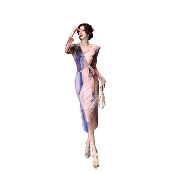 Robe portefeuille légère en maille, Style féminin léger, luxe, col en v, manches longues, amincissante, mode polyvalente, printemps 2024