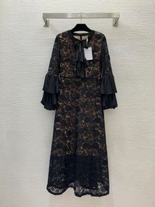 Robe longue en dentelle avec nœud papillon, couleur unie, noir, manches longues, col rond, paillettes, Maxi, décontractée, printemps été 2024, B4J09