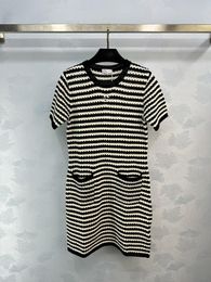 2024 Spring/zomer Nieuwe O-Neck Korte Mouw Mode Designer Merk Same Stripe Dress 05.14