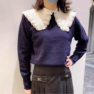 Pull tricoté contrasté avec panneau de cou de poupée brodé, Style doux Sao/DR, nouvelle collection printemps/été 2024