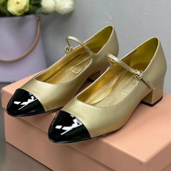 2024 Printemps d'été Femmes Mary Janes High Heels Runway Classic Designer Round Toe High Quality Great Le cuir Backle Strap Femelle Pumps Sweet