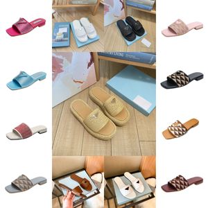 2024 Paille Weave Slipper Triangle Boucle Sandale Plate-forme Raphias Chaussures de maison Pantoufles Designer Femme Mens Été Talon plat Casual Tongs Piscine extérieure Sliders