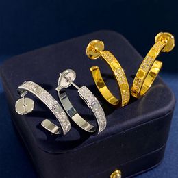 Boucles d'oreilles de luxe en forme de C pour femmes, grandes boucles d'oreilles à vis en or 18 carats, plein de diamants, lettres brillantes, bijoux, 2024 agréablement surpris.