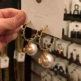 Boucle d'oreille en perle blanche numéro 5, bijoux circulaires en corde de cuir pour femmes, accessoire de fête tendance 2024, Fishion 2022, 2022