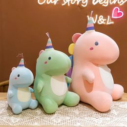 2024 animales de peluche muñecos de peluche lindo 30CM pequeño dinosaurio bebé con almohada Uniceratops regalo de cumpleaños