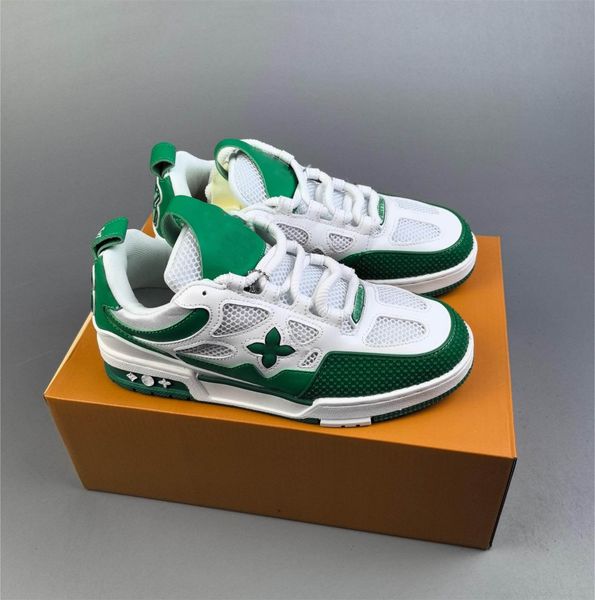 2024 Summer Breathable Classic Mens Femmes Casual Shoers Lovers Trainer Designer Sneakers Printing Low Cut Green Red Black White Running Shoe 39-44 Z21