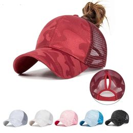2024 Summer Camouflage Mesh Trucker Hat Cap Chapeau Femme Fashion Messie Hair Bun Tail Baseball Caps pour femmes 240430