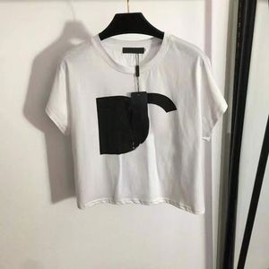 2024 T-shirt décontracté d'été Vêtements de créateurs de femmes T-shirt t-shirt à manches courtes coton blanc massif noir coucher imprime