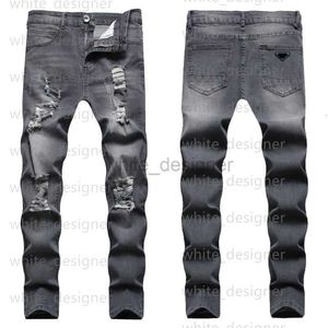 2024 Summer Classic Triangle Jeans Designer Jeans Mens Skinny Jeans Luxury Designer Denim Pant Ripted Ripped Biker Black Blue Blue Slim Fit Motorcycle