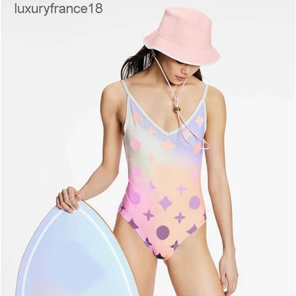 2024 Summer Fashion Designer Haut de gamme Femme Maillot de bain Designer Femmes Maillots de bain Maillots de bain Bikini Maillot de bain Beach Sexy Mix Color Match''gg''O2WQ