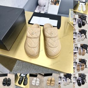 2024 Zomer Indoor Slippers Huis geruite gewatteerde Platform Platte Hak Antislip Luxe Designer Sandaal Casual Dames Schoenen Zapatos Mujer vakantie strand Slide twee c gesp