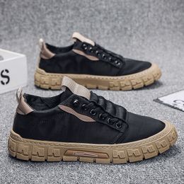 2024 Summer Lazy Canvas Chaussures noires glacée Silk Souhable Casual Shoes Sports Board Shoes Gai