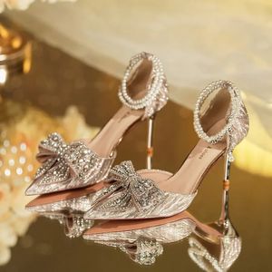 2024 Summer Luxury Femmes Righine papillon perle doré talons hauts Silver High Heel Sandals Party Chaussures de mariage plus taille 240402