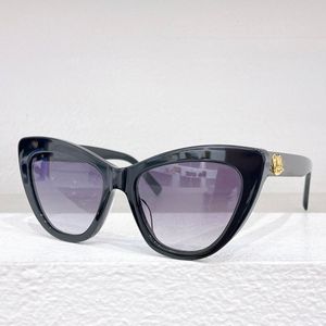 2024 Été, hommes Femmes Simple Goggles Designer Fashion Top Men Femmes Luxurious Lunettes de soleil