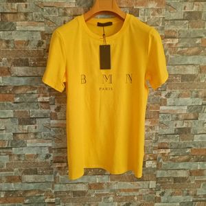2024 Summer Mens Designer T-shirt Casual Homme Femme Tees avec lettres Imprimer manches courtes Top Vendre Luxe Hommes Hip Hop Vêtements 14