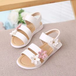 2024 Zomer nieuwe meisjes bloemen met 3 bloemen Princess Zoet voor bruiloftsfeestjesschoenen Kids Sandalen 21-36 L2405 L2405