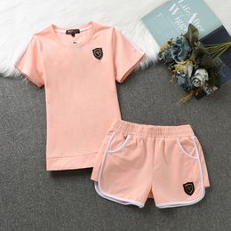 2024 Été Nouveau Juicy Women's TrackSuit Slim Fit Round Round Cou Spord Top et shorts en coton Fashion Casual Yoga Two Piece Set